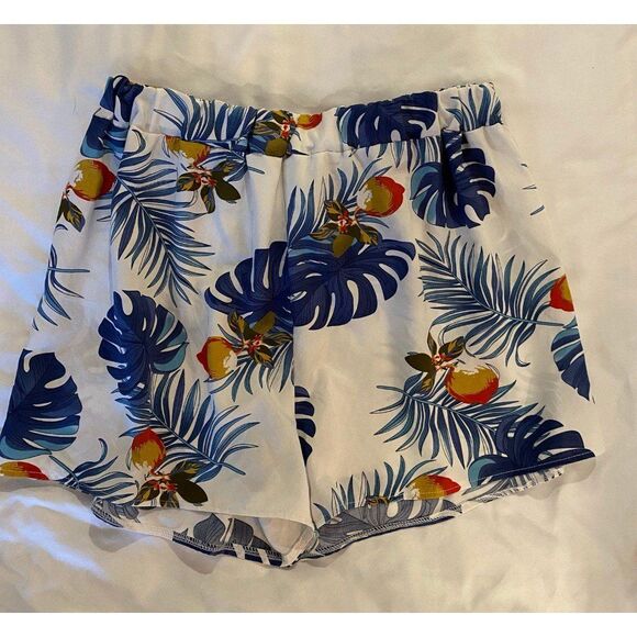 SHEIN Womens Shorts Plus Size XL Silk Like Feel Loose Comfy Hawaiian Print - Picture 3 of 11